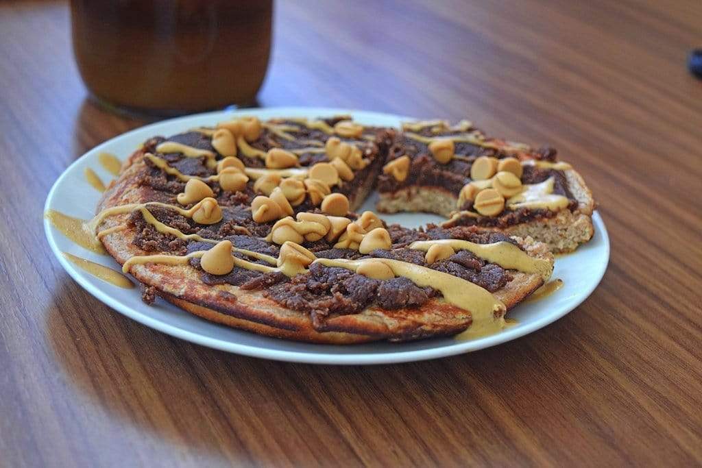 Choc Peanut Butter Protein Pizza &ndash; GYMVERSUS