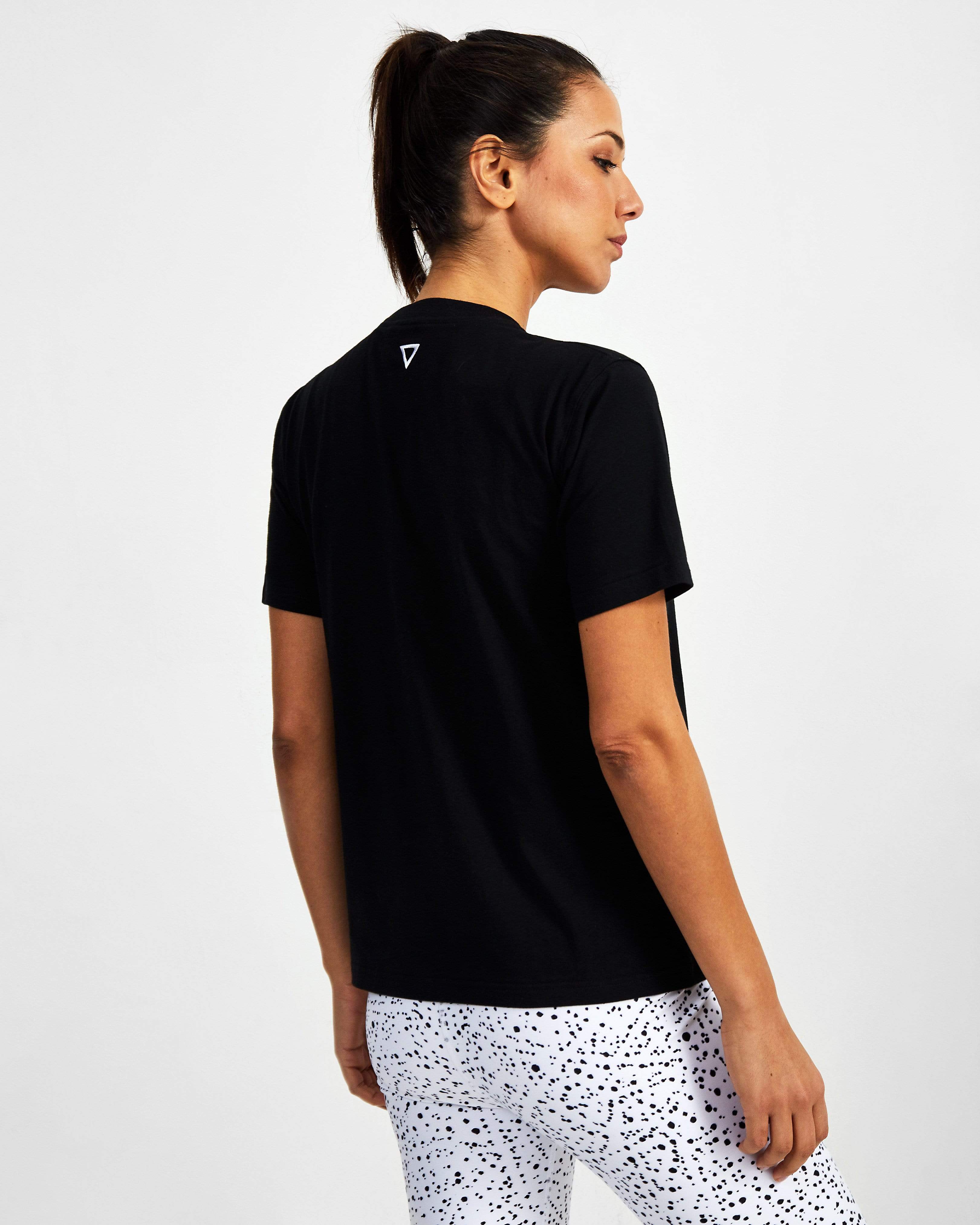 Glory Starter Crew Neck Tee - Black - GYMVERSUS