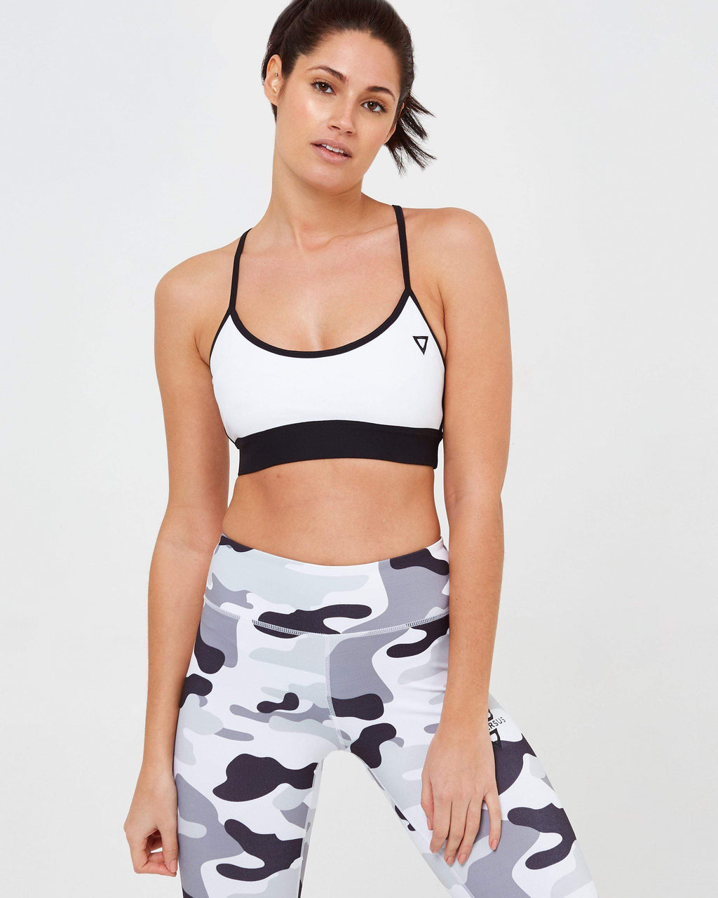 Contrast Sports Bra - GYMVERSUS
